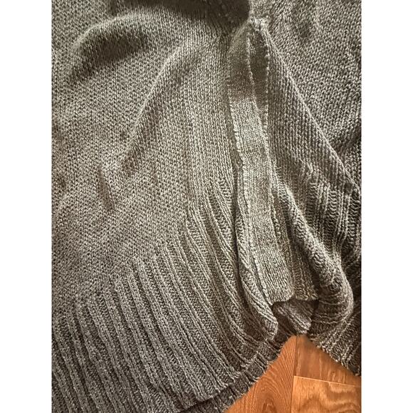 Free People Grey Oversized Cardigan can fit Small-Large - Picture 2 of 3